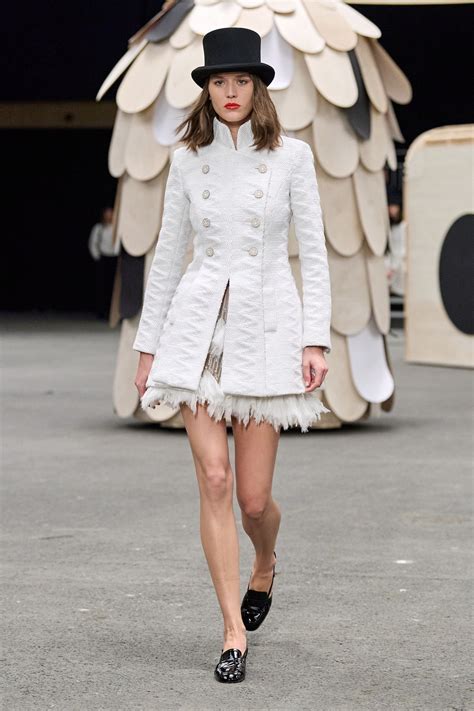 fall 2013 couture chanel|chanel runway fashion.